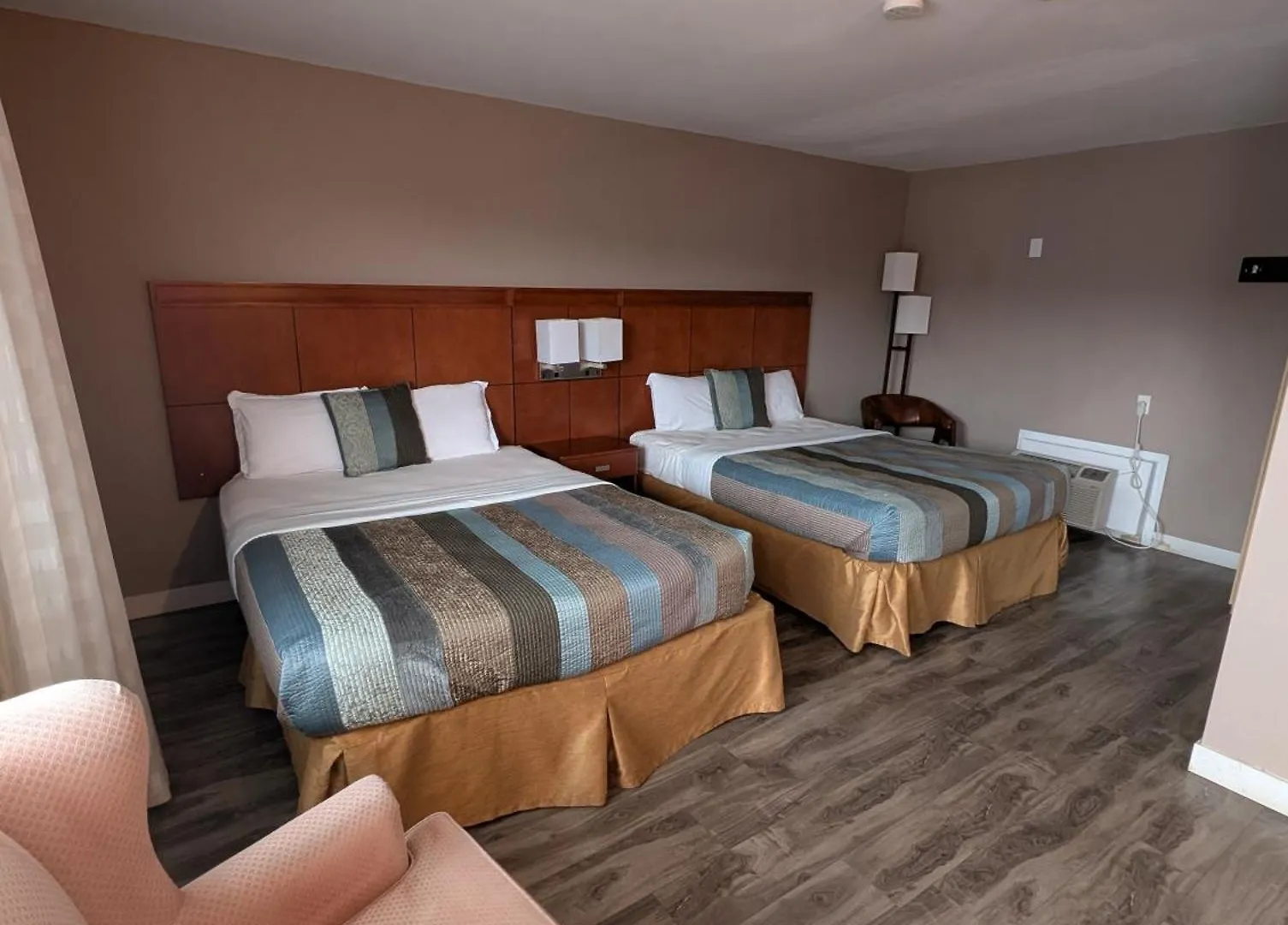 7 Nights Stay Niagara Falls Hotel